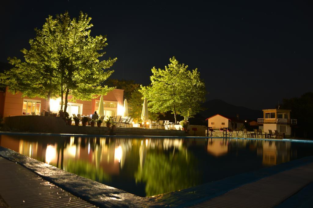 Aitheron Hotel Air Park Zervi Luaran gambar
