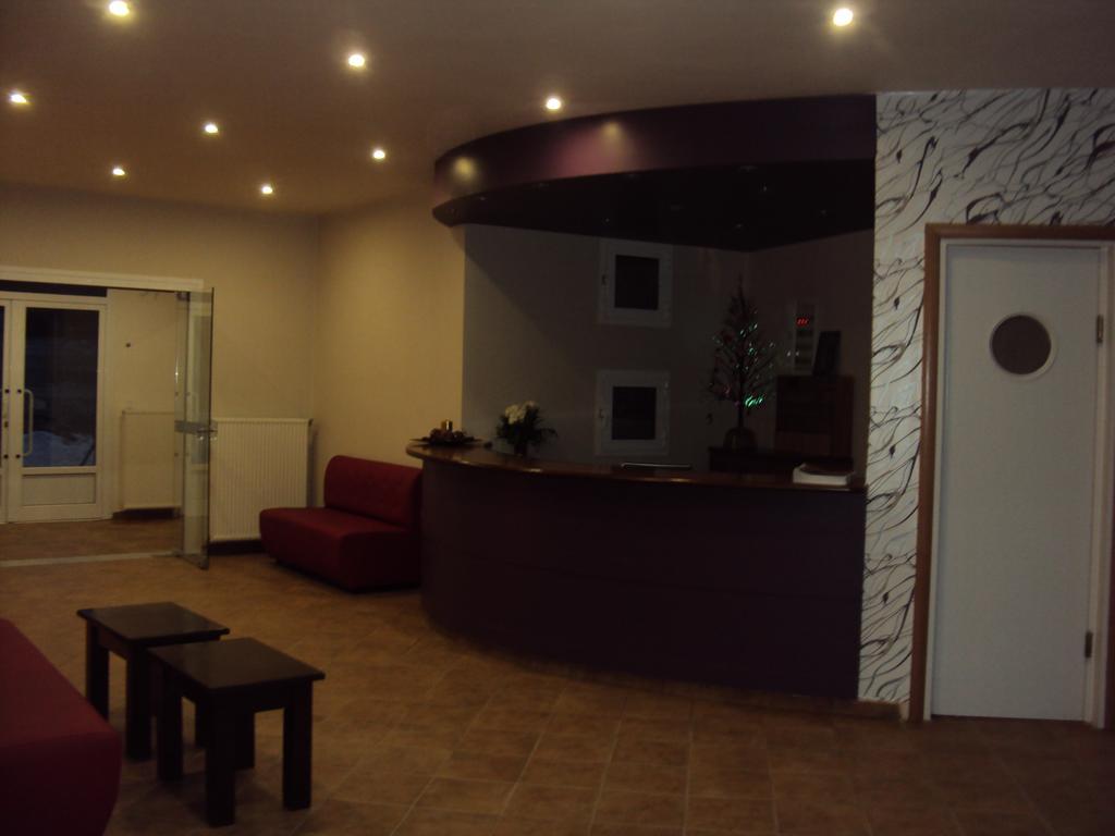 Aitheron Hotel Air Park Zervi Luaran gambar